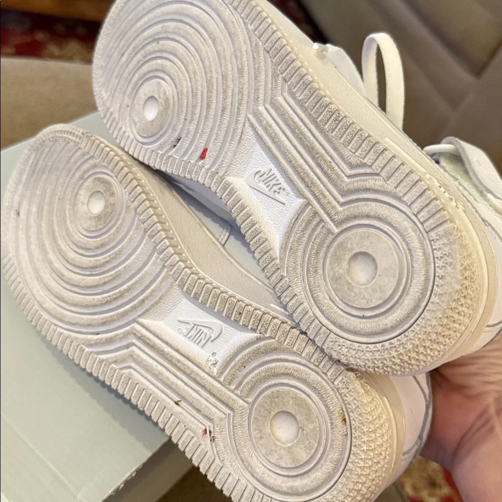 Kids Nike Air Force 1 Mid White sneakers Size 5 Youth 314195-113 (TD)
